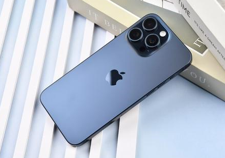 泌阳苹果维修点分享iPhone 15 Pro Max屏幕更换全新实操风险 